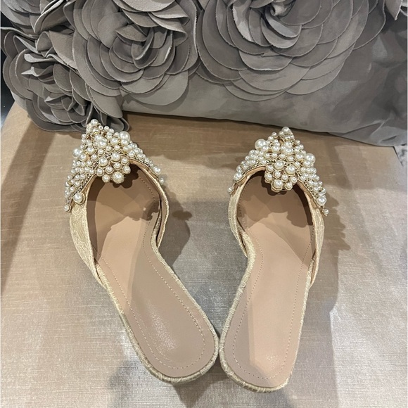 Shoes - Picture 2 of 5